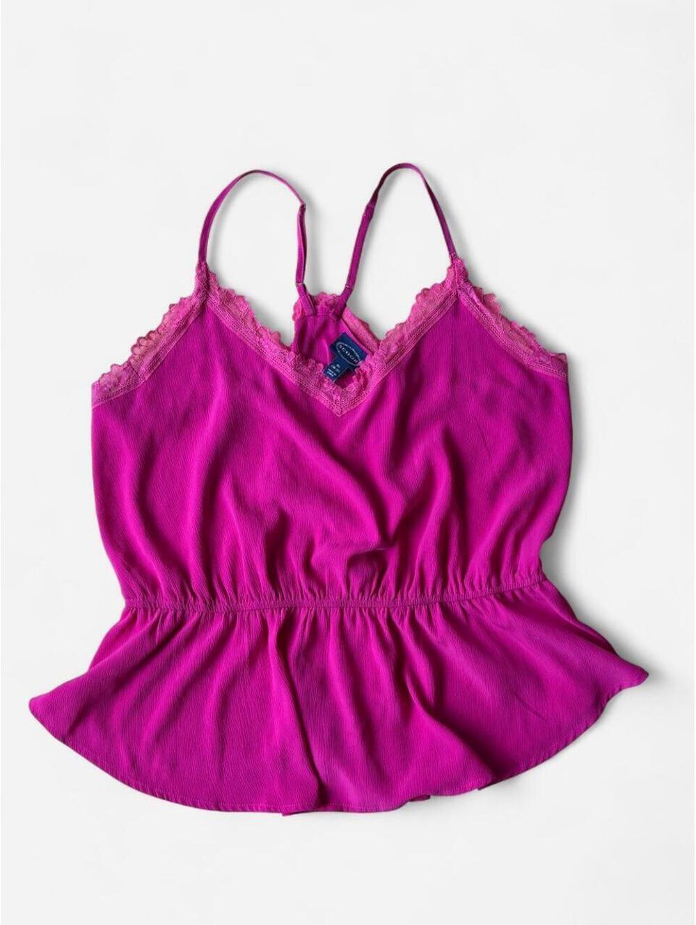2000s Scoop pink lace cami top
